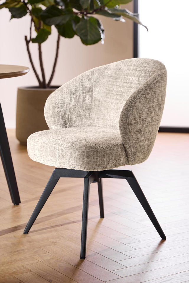 Darlene dining chair
