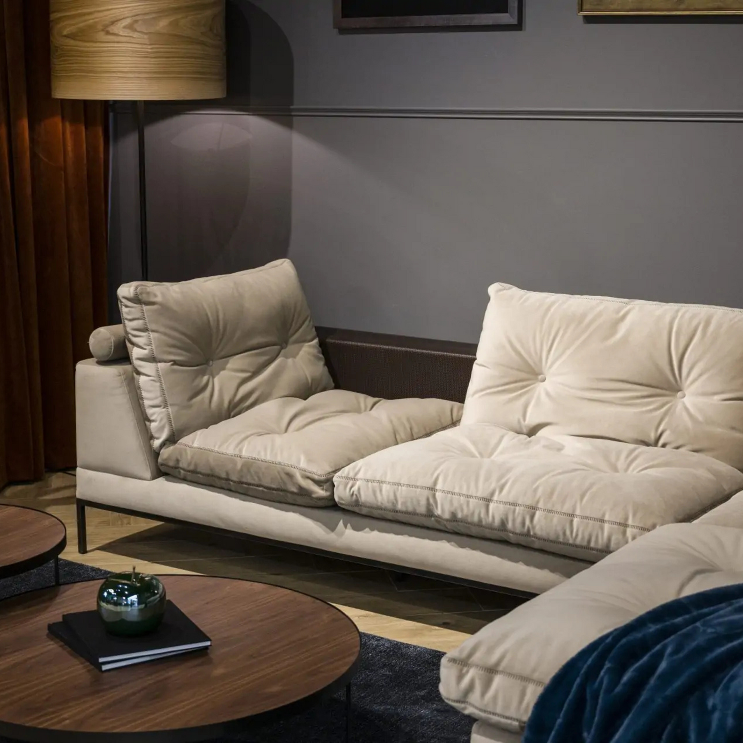 Study by Arik 3-Seater | Position Right