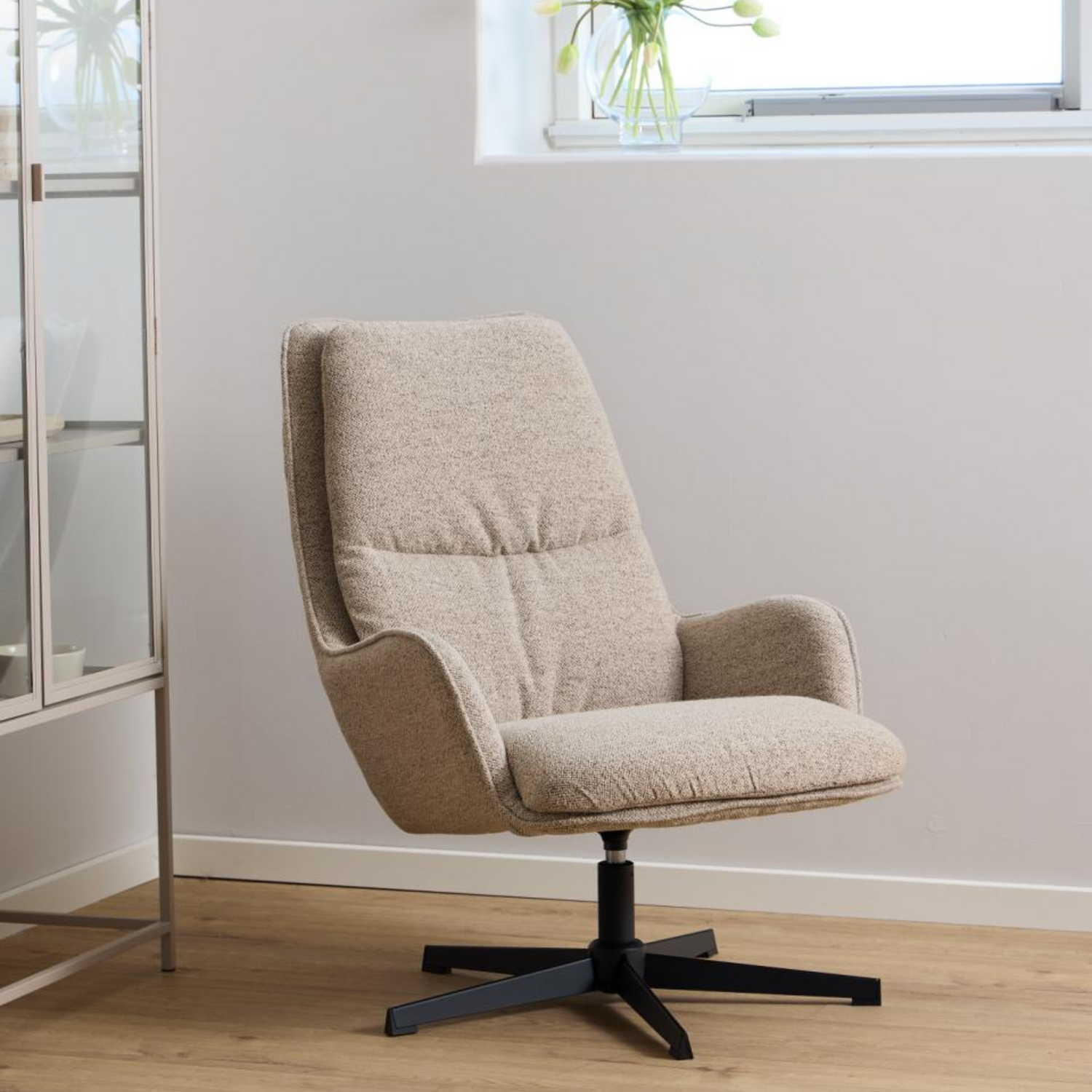 Bosley Lounge Chair