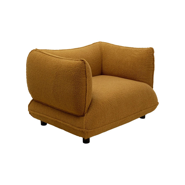Armchair Gigi