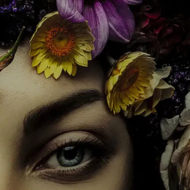 Picture Glass Flower Art Lady 120x120cm KARE